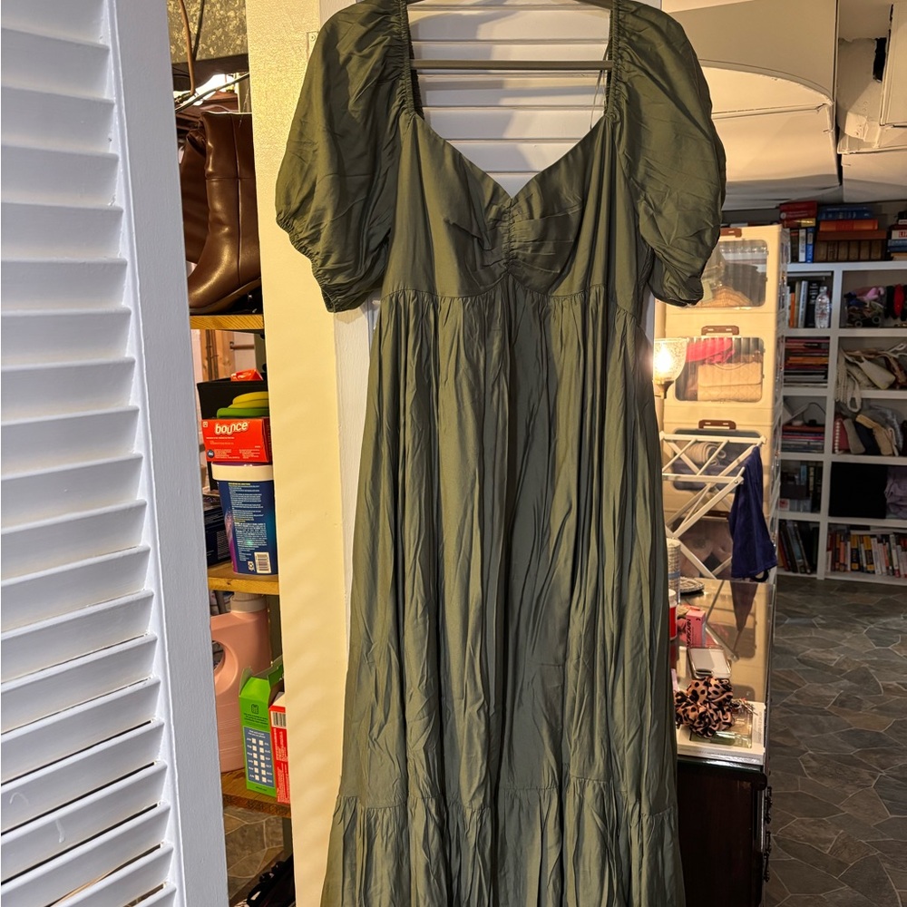 Entro Olive Maxi Dress